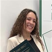 Sono un psicologa e tutor DSA, con anni di esperienza e la voglia di accompagnare le persone verso un viaggio di scoperta